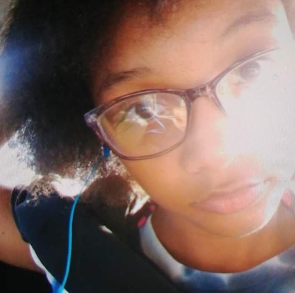 Meet your Posher, Kayla - Picture 1 of 1